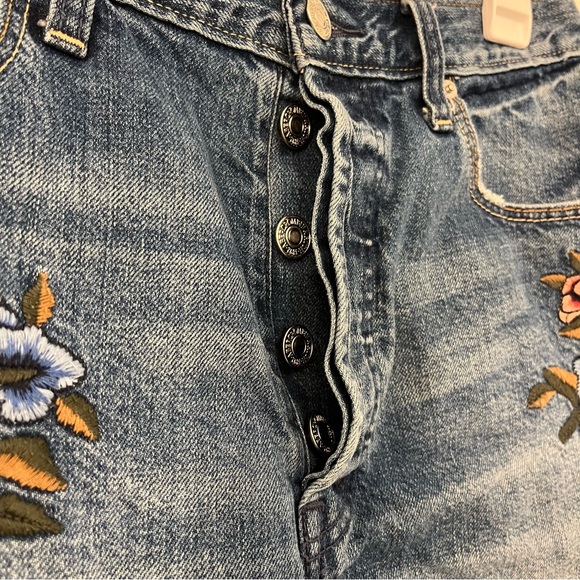 Abercrombie & Fitch Embroidered Cutoff Jean Shorts Button Fly Women’s Size 28 - Picture 6 of 10